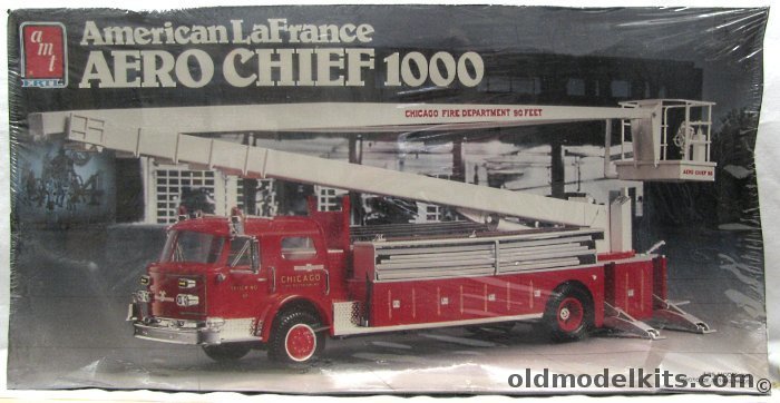 AMT 1/25 American Lafrance Aero Chief 1000 - Fire Truck / Ladder Truck, 6634 plastic model kit